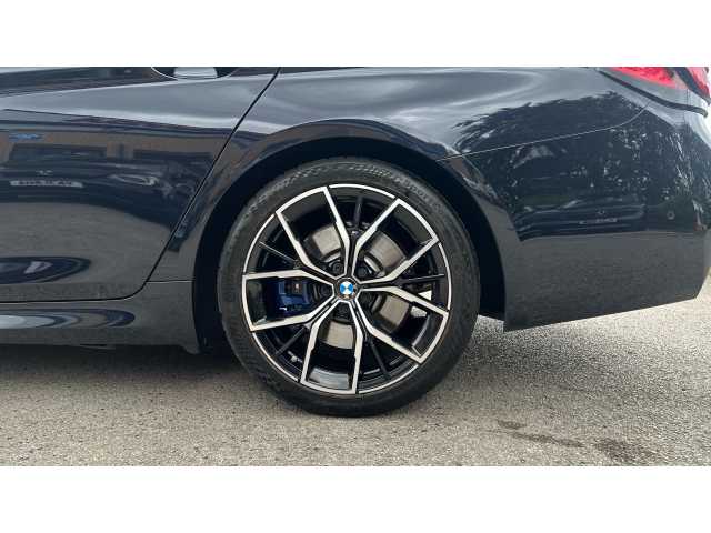 BMW 5 SERIES 530d xDrive MHT M Sport 5dr Auto 