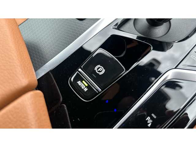 BMW 5 SERIES 530d xDrive MHT M Sport 5dr Auto 