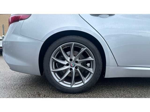 Alfa Romeo Giulia GIULIA 2.0 TB 280 Veloce 4dr Auto 