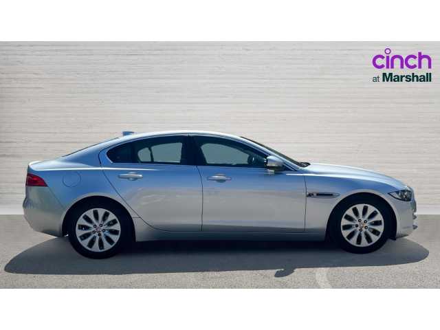 Jaguar XE XE 2.0d Prestige 4dr Auto 