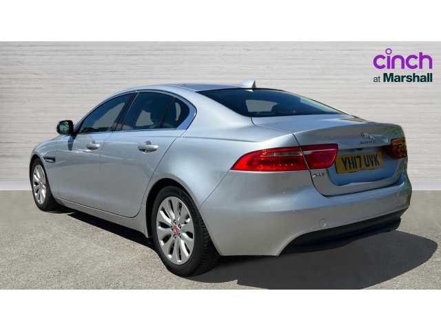 Jaguar XE XE 2.0d Prestige 4dr Auto 