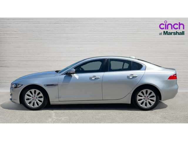 Jaguar XE XE 2.0d Prestige 4dr Auto 