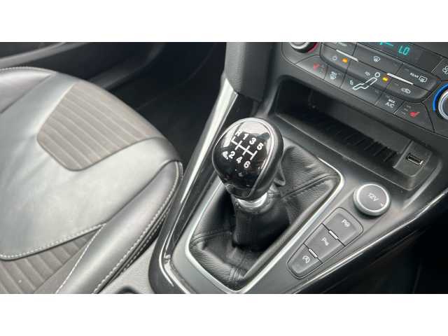 Ford Focus FOCUS 1.5 TDCi 120 Titanium X Navigation 5dr 
