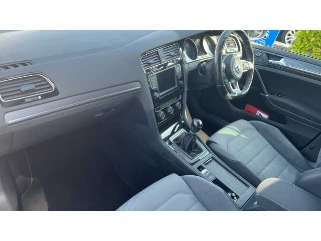 Volkswagen Golf GOLF 2.0 TDI R-Line 5dr 
