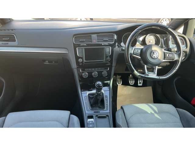 Volkswagen Golf GOLF 2.0 TDI R-Line 5dr 