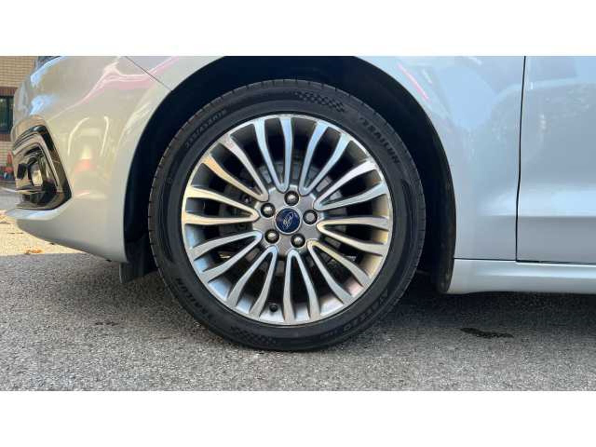 Ford Mondeo MONDEO 2.0 Hybrid Titanium Edition 5dr Auto 