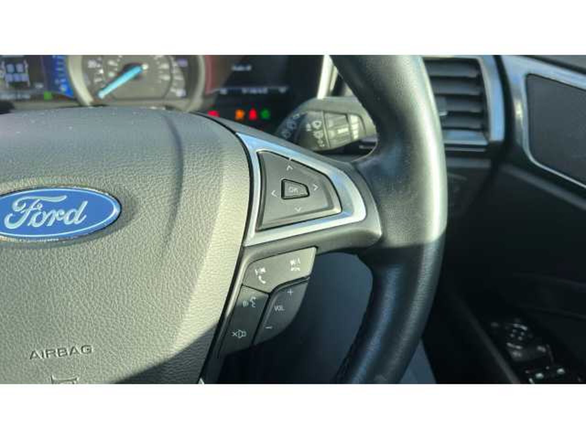 Ford Mondeo MONDEO 2.0 Hybrid Titanium Edition 5dr Auto 