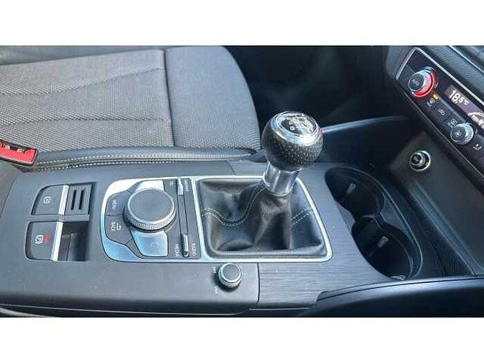 Audi A3 A3 1.5 TFSI Black Edition 5dr 