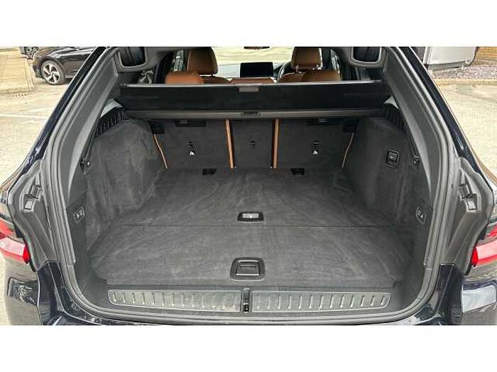 BMW 5 SERIES 530d xDrive MHT M Sport 5dr Auto 
