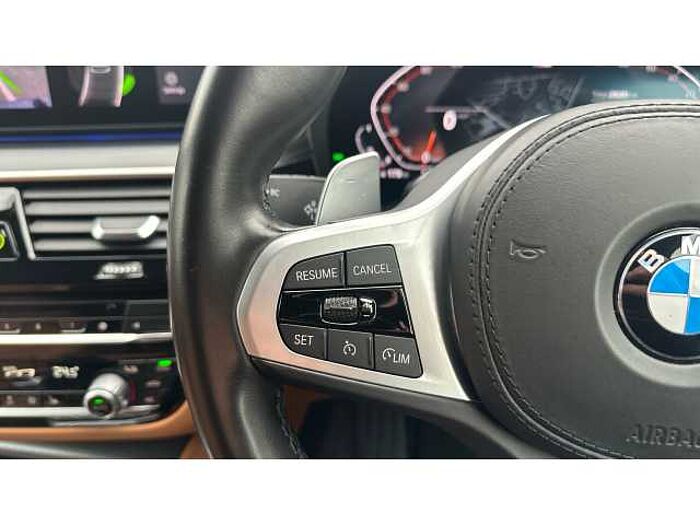 BMW 5 SERIES 530d xDrive MHT M Sport 5dr Auto 