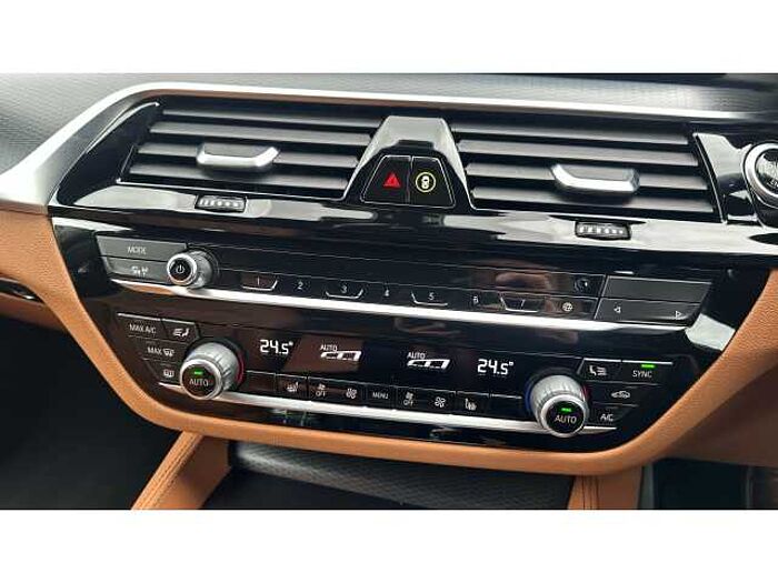 BMW 5 SERIES 530d xDrive MHT M Sport 5dr Auto 