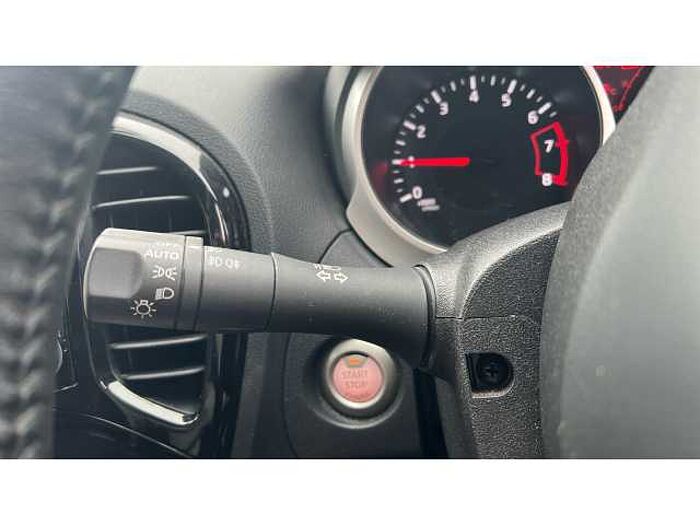 Nissan Juke JUKE 1.2 DiG-T N-Connecta 5dr 