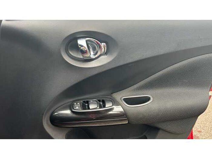 Nissan Juke JUKE 1.2 DiG-T N-Connecta 5dr 