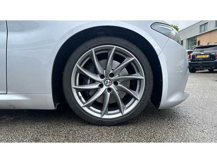Alfa Romeo Giulia GIULIA 2.0 TB 280 Veloce 4dr Auto 