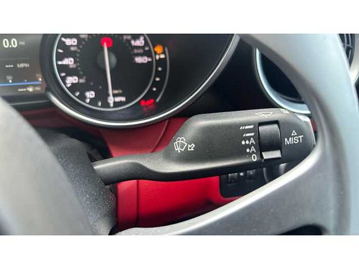 Alfa Romeo Giulia GIULIA 2.0 TB 280 Veloce 4dr Auto 
