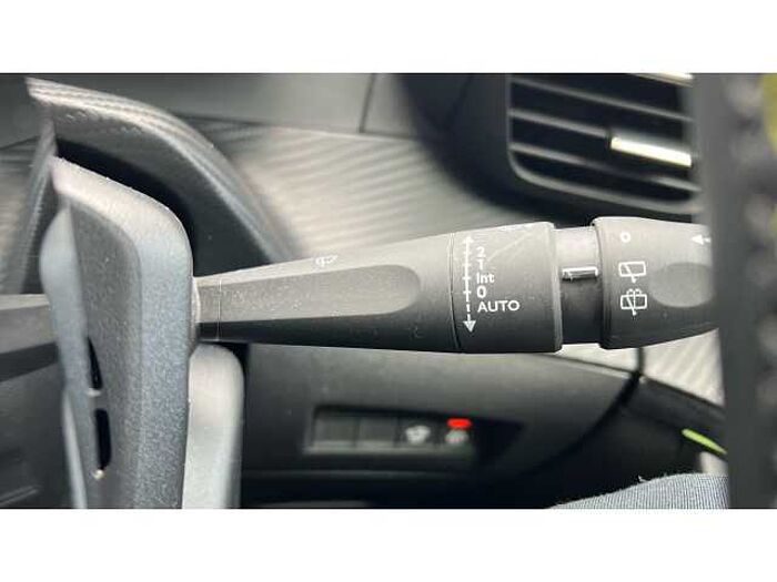 Peugeot 208 208 1.2 PureTech 100 GT 5dr 