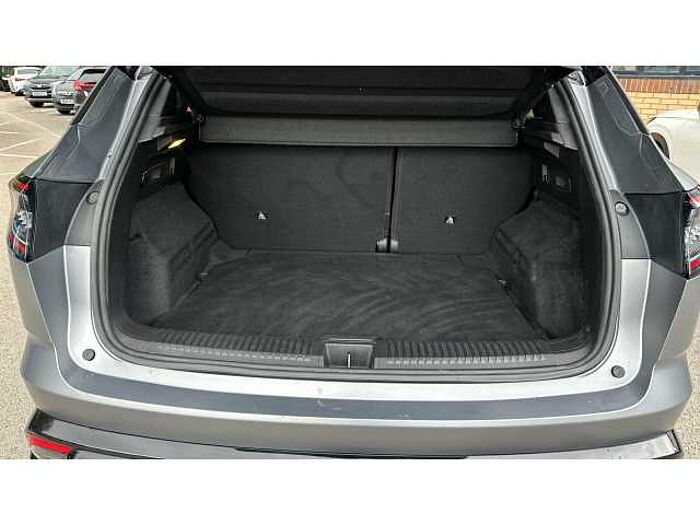 Renault Austral AUSTRAL E-Tech FHEV Iconic Esprit Alpine 5dr Auto 4C 