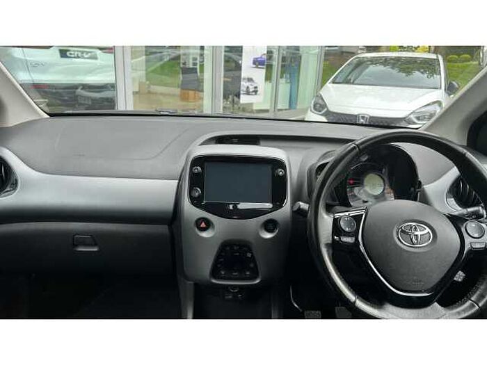 Toyota Aygo AYGO 1.0 VVT-i X-Clusiv 5dr 