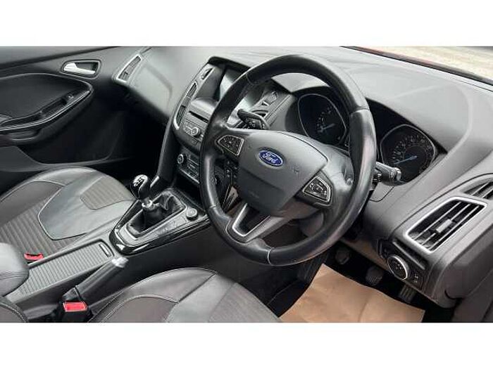 Ford Focus FOCUS 1.5 TDCi 120 Titanium X Navigation 5dr 