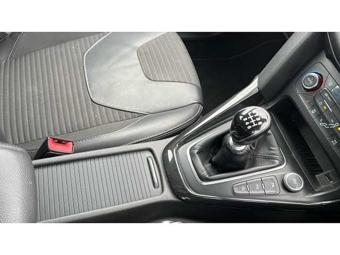 Ford Focus FOCUS 1.5 TDCi 120 Titanium X Navigation 5dr 