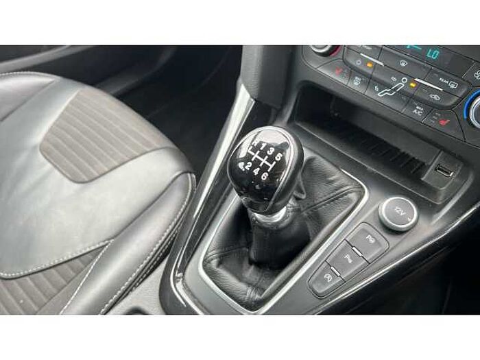 Ford Focus FOCUS 1.5 TDCi 120 Titanium X Navigation 5dr 