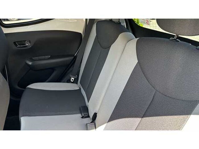 Toyota Aygo AYGO 1.0 VVT-i X-Press 5dr 