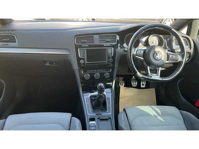 Volkswagen Golf GOLF 2.0 TDI R-Line 5dr 