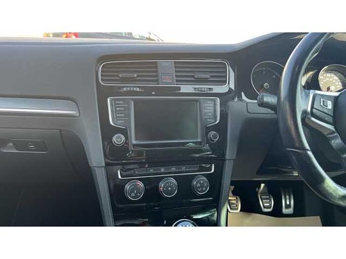 Volkswagen Golf GOLF 2.0 TDI R-Line 5dr 