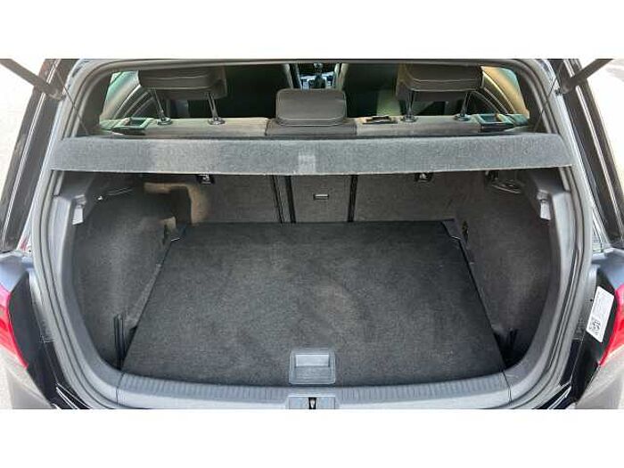 Volkswagen Golf GOLF 2.0 TDI R-Line 5dr 