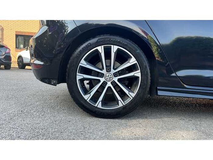 Volkswagen Golf GOLF 2.0 TDI R-Line 5dr 