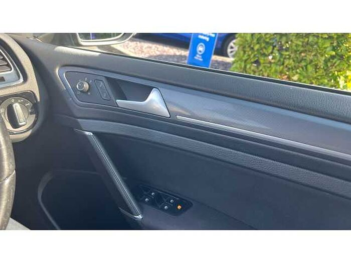 Volkswagen Golf GOLF 2.0 TDI R-Line 5dr 