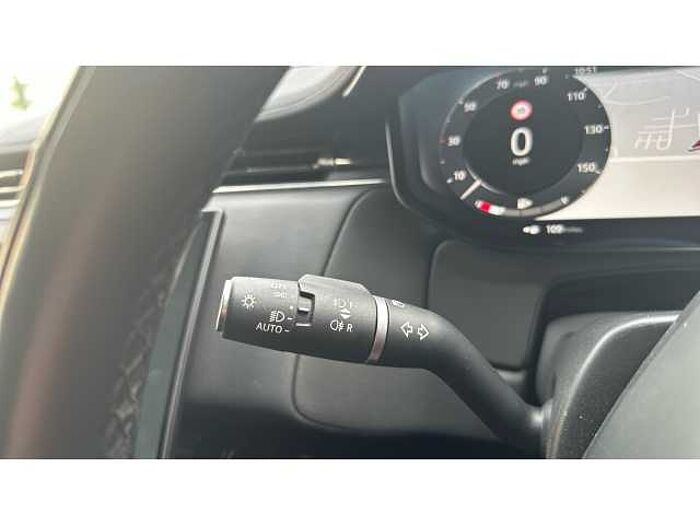 Land Rover Range Rover Sport RANGE ROVER SPORT 3.0 D300 Dynamic SE 5dr Auto 