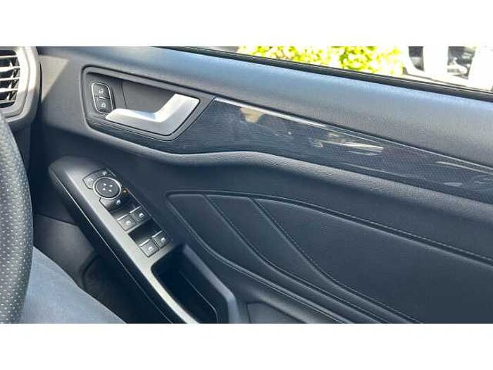 Ford Focus FOCUS 1.0 EcoBoost 125 ST-Line 5dr 