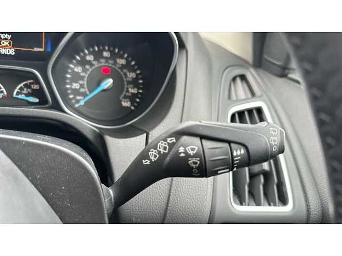 Ford Focus FOCUS 1.0 EcoBoost 125 Titanium 5dr Auto 