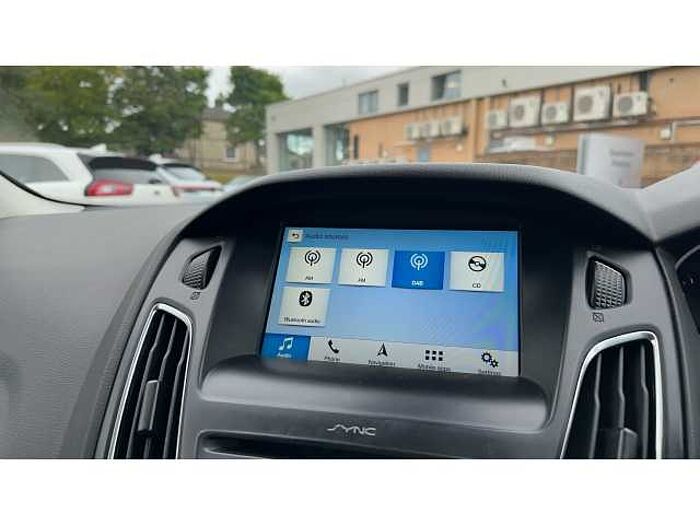 Ford Focus FOCUS 1.0 EcoBoost 125 Titanium 5dr Auto 