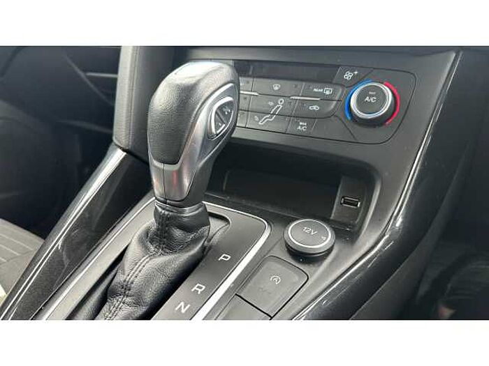 Ford Focus FOCUS 1.0 EcoBoost 125 Titanium 5dr Auto 
