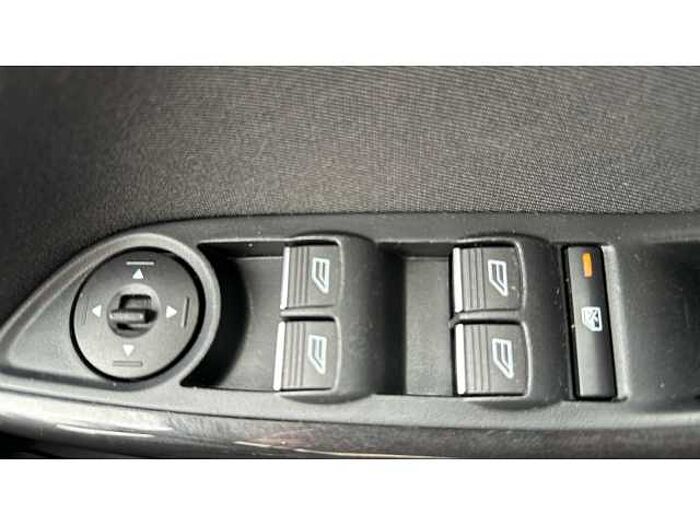 Ford Focus FOCUS 1.0 EcoBoost 125 Titanium 5dr Auto 