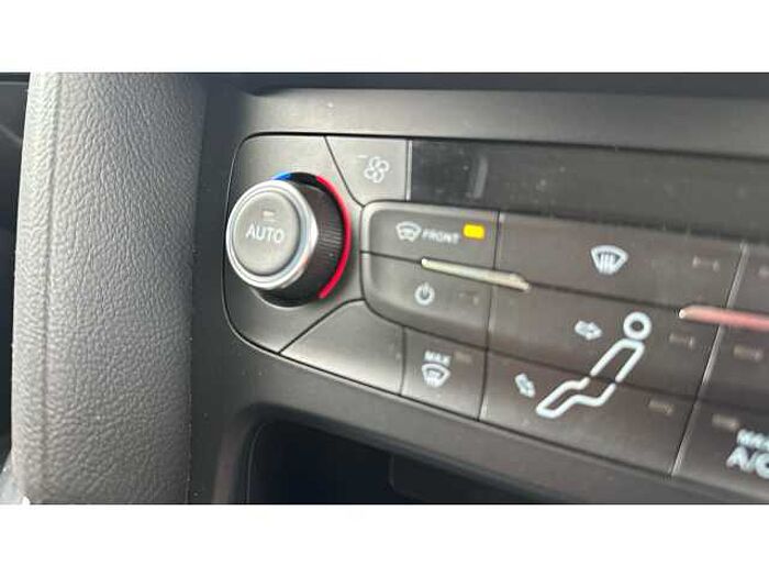 Ford Focus FOCUS 1.0 EcoBoost 125 Titanium 5dr Auto 