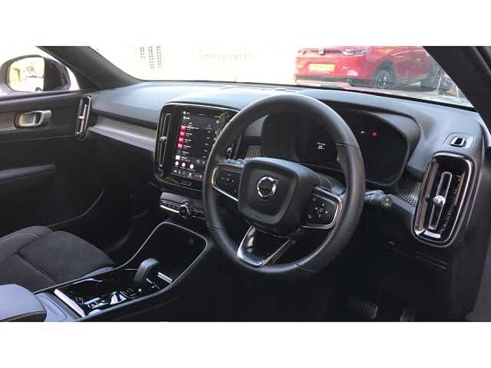 Volvo XC40 XC40 2.0 B4P Plus Dark 5dr AWD Auto 