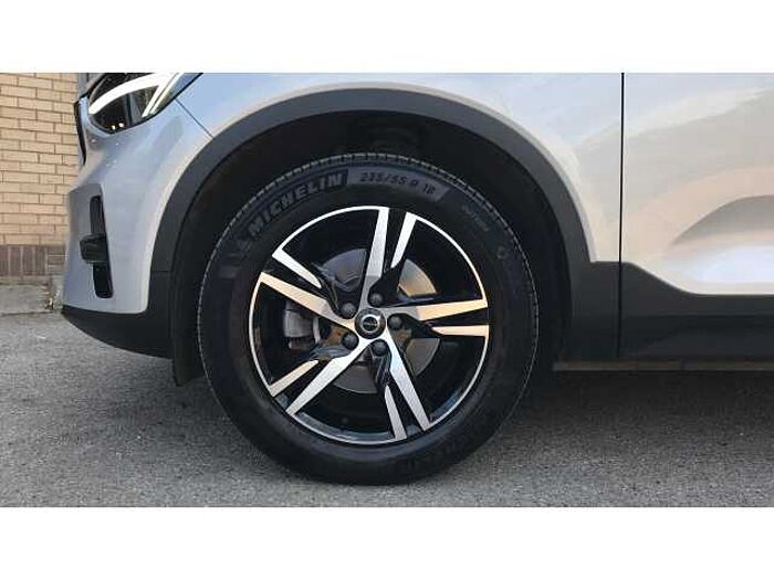 Volvo XC40 XC40 2.0 B4P Plus Dark 5dr AWD Auto 