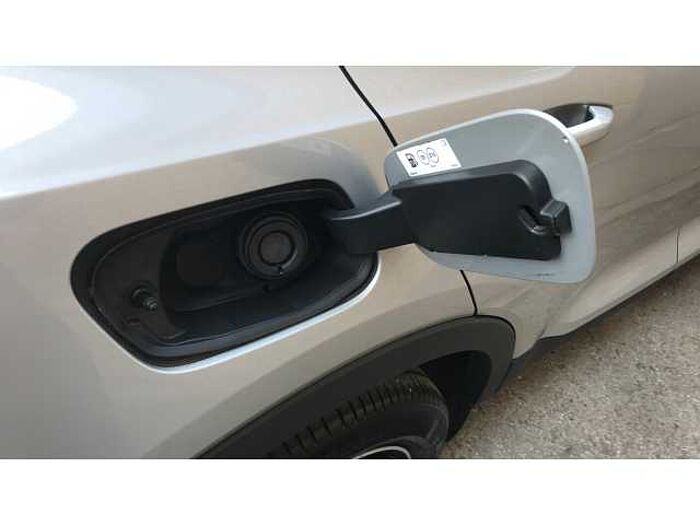 Volvo XC40 XC40 2.0 B4P Plus Dark 5dr AWD Auto 