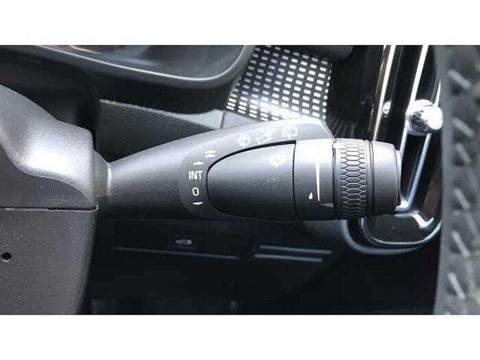 Volvo XC40 XC40 2.0 B4P Plus Dark 5dr AWD Auto 