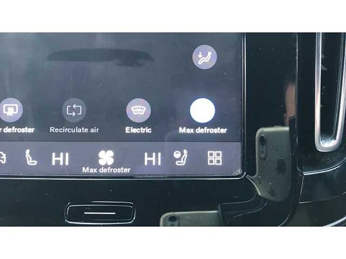 Volvo XC40 XC40 2.0 B4P Plus Dark 5dr AWD Auto 