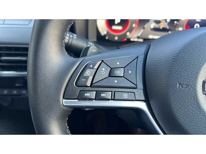 Nissan Juke JUKE 1.0 DiG-T N-Connecta 5dr DCT 