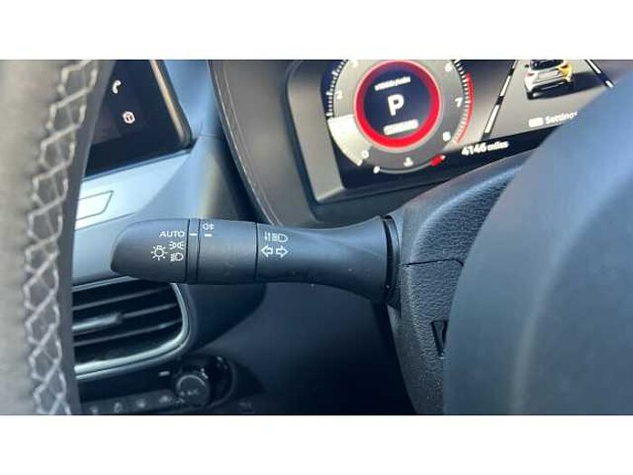 Nissan Juke JUKE 1.0 DiG-T N-Connecta 5dr DCT 