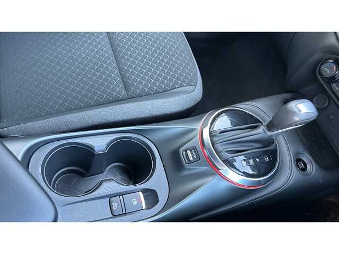 Nissan Juke JUKE 1.0 DiG-T N-Connecta 5dr DCT 