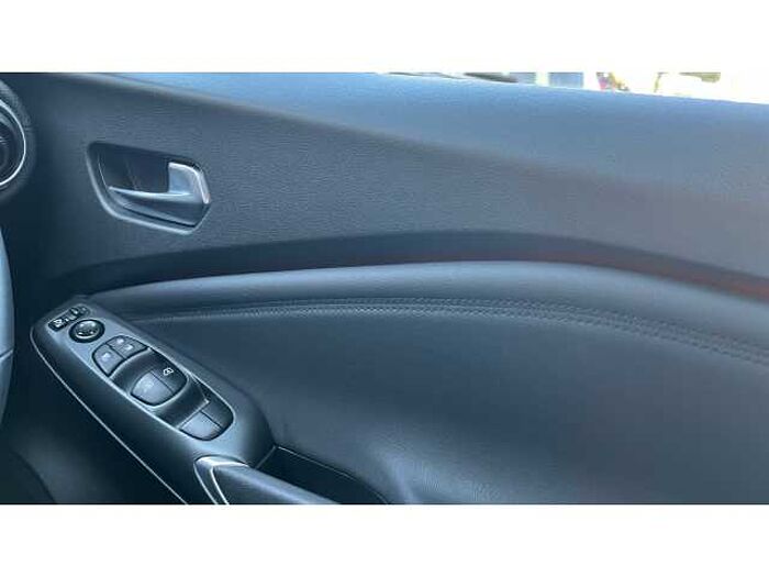 Nissan Juke JUKE 1.0 DiG-T N-Connecta 5dr DCT 