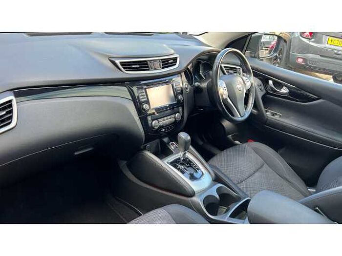 Nissan Qashqai QASHQAI 1.2 DiG-T N-Connecta 5dr Xtronic 