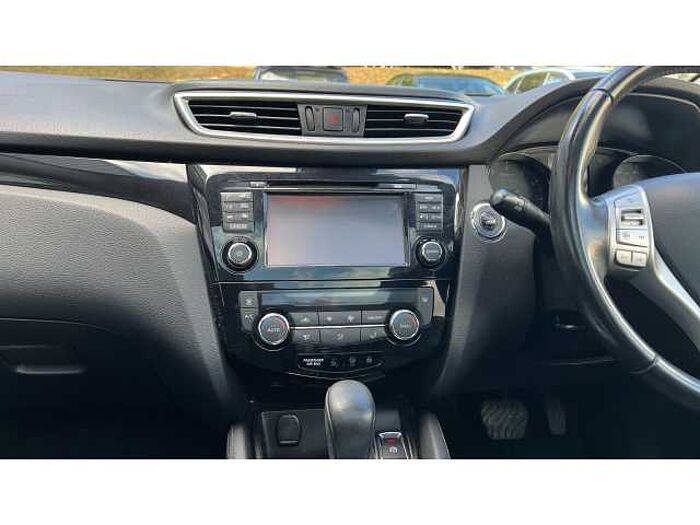 Nissan Qashqai QASHQAI 1.2 DiG-T N-Connecta 5dr Xtronic 