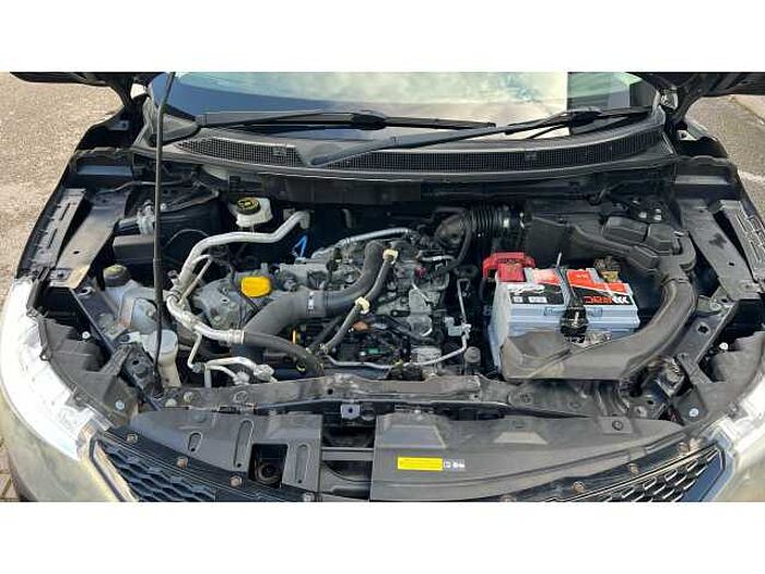 Nissan Qashqai QASHQAI 1.2 DiG-T N-Connecta 5dr Xtronic 
